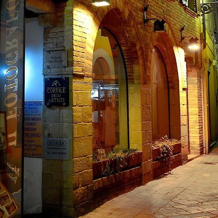 Angelina Urban Lodge Толентино Екстериор снимка