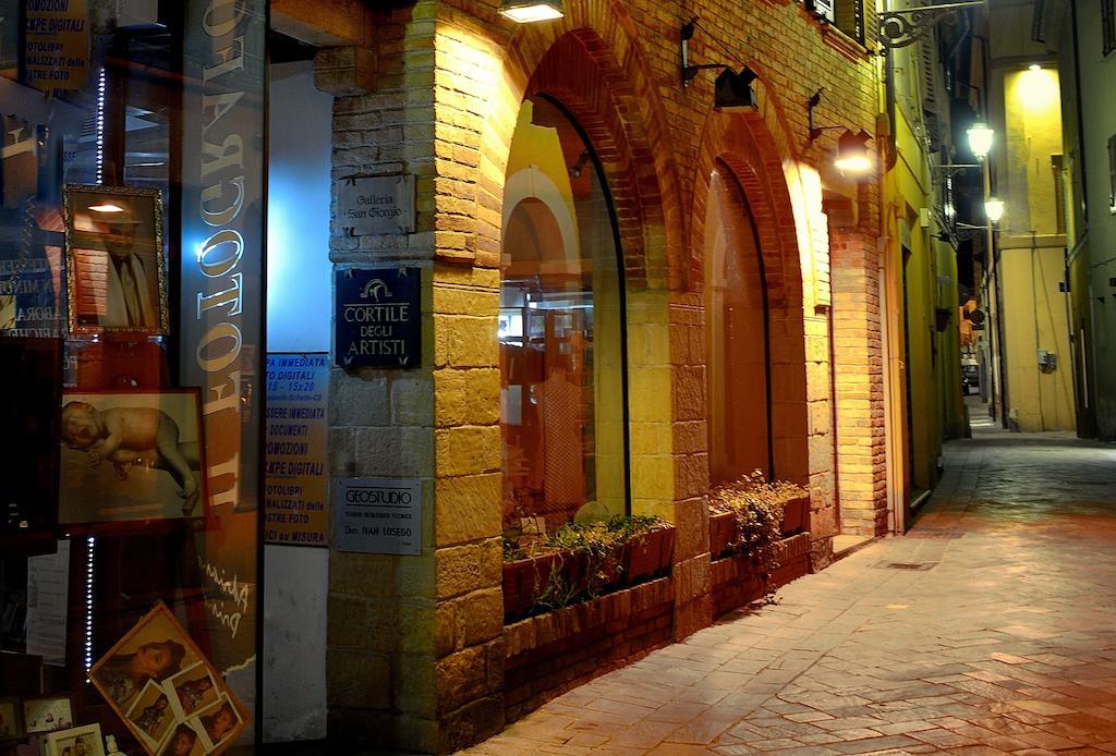 Angelina Urban Lodge Толентино Екстериор снимка