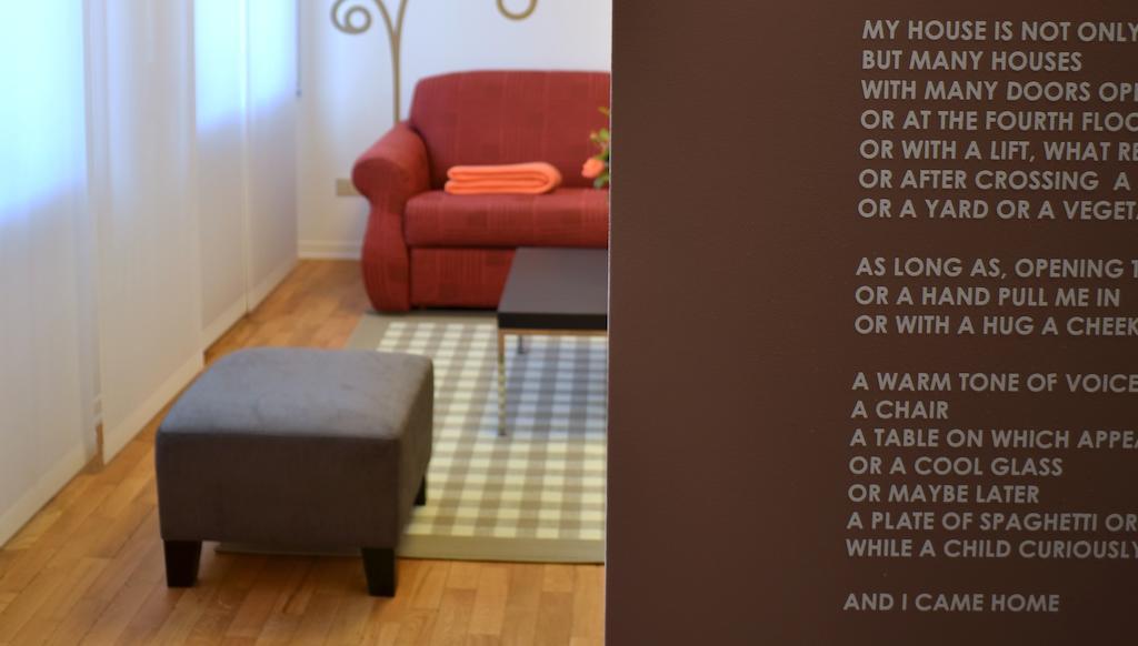 Angelina Urban Lodge Толентино Стая снимка